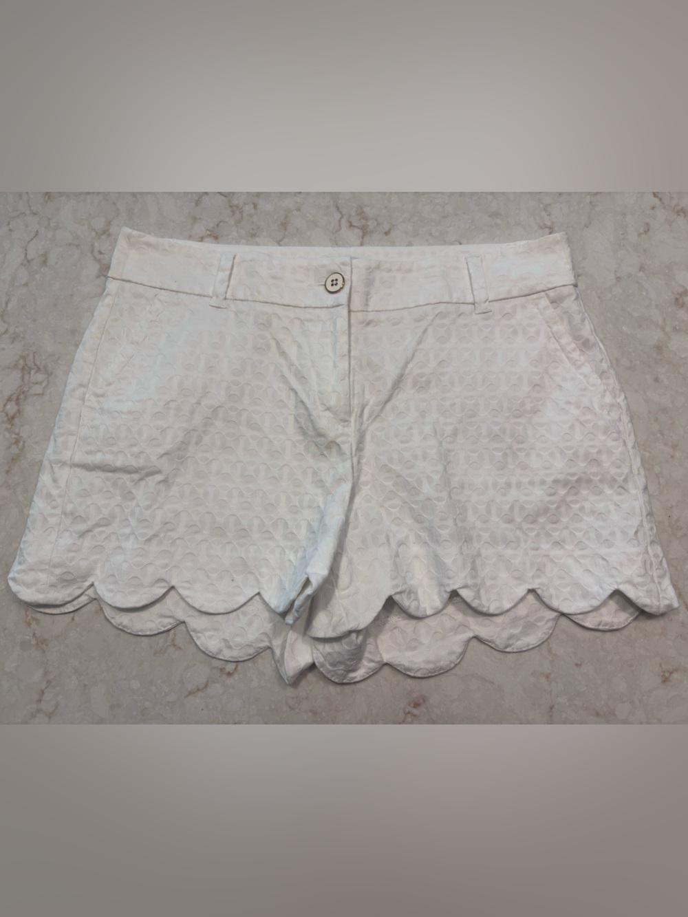Crown & Ivy Scalloped Shelby Shorts